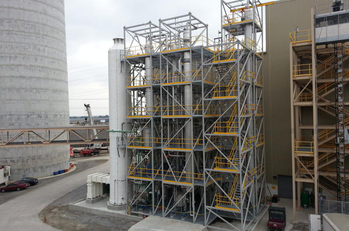 The UK Center for Applied Energy Research's 0.7 megawatt small pilot CO2 capture facility operates at Kentucky Utilities’ E.W. Brown Generating Station in Burgin, Kentucky.