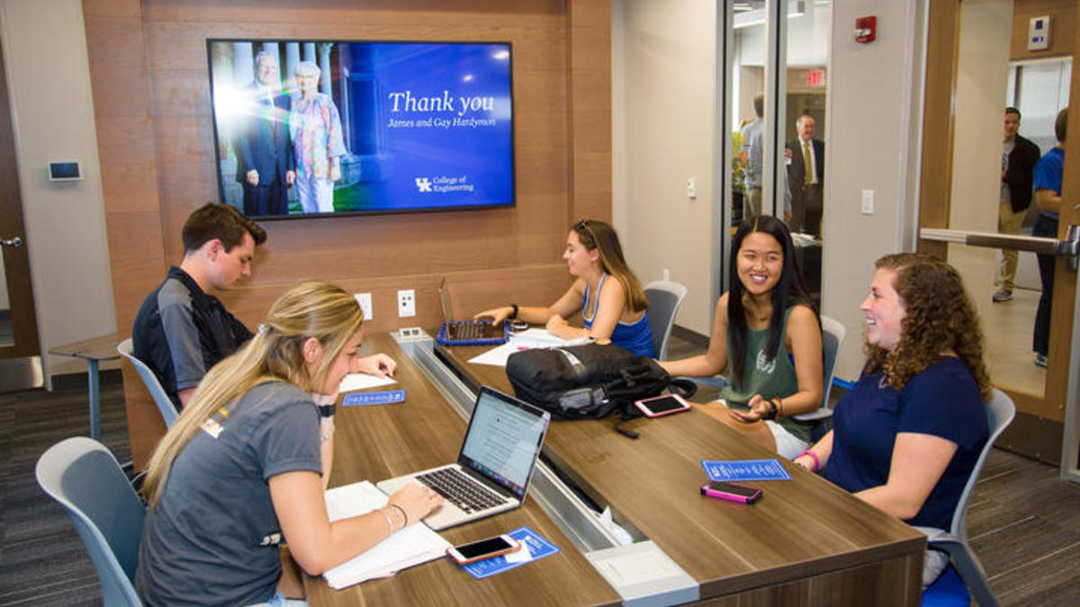 UK College of Engineering holds reception dedicating James and Gay Hardymon Center for Student Success - 3rd floor F. Paul Anderson Tower.