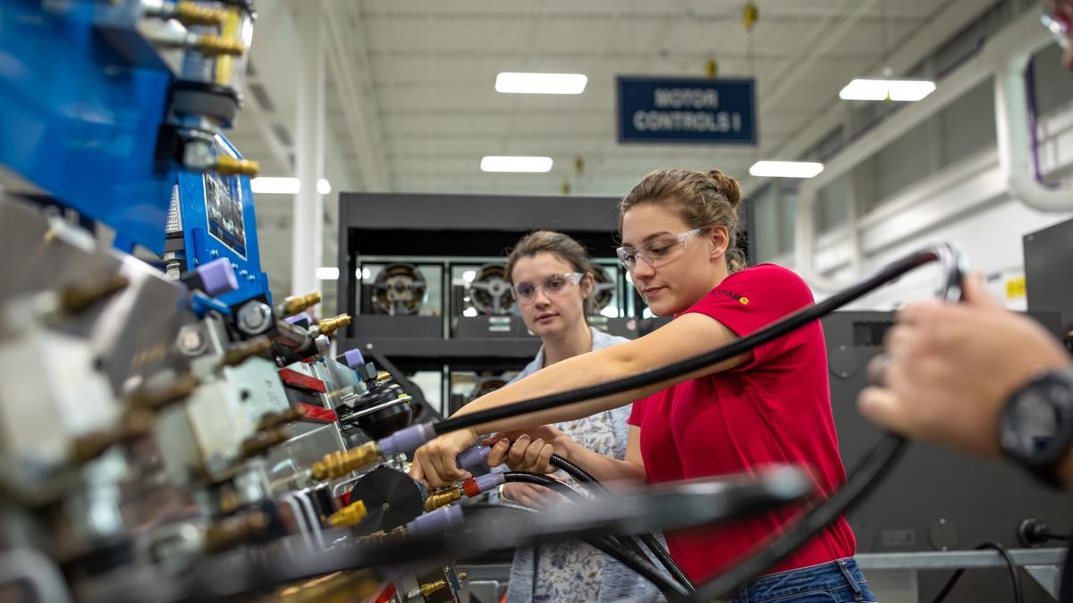 Graduates of the new pathways will be trained in the latest technologies and equipped with the practical skills necessary for thriving in advanced technology industries. Photo: Eric Sanders, UK Engineering.